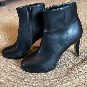 Leather Nine West Heels